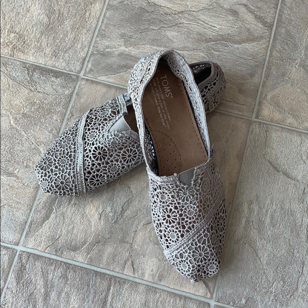 Toms Grey Lace Shoes